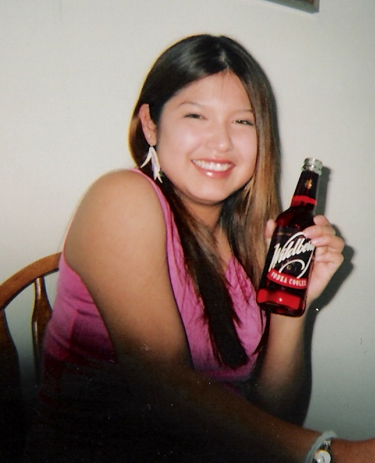 moiwithdrink.jpg